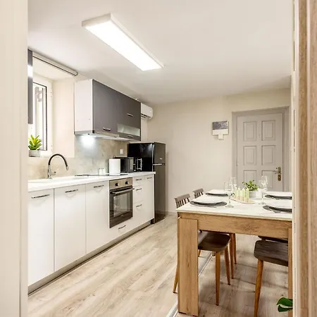 Arch Corfu * Corfu (city)