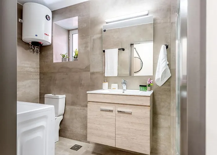 Arch Corfu * Corfu (city)