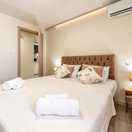 Arch Corfu Corfu (city)