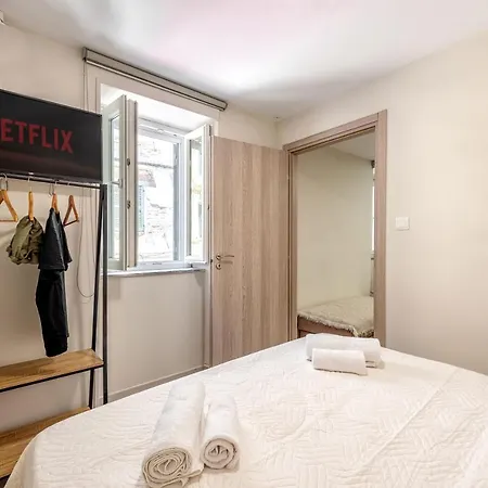 Arch Corfu Corfu (city)