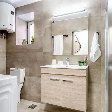 Arch Corfu * Corfu (city)